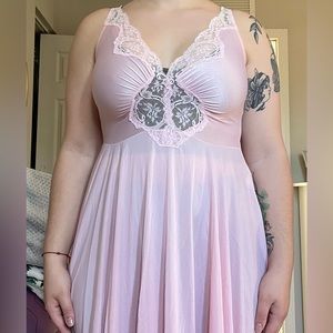 Vintage 70’s OLGA nightgown